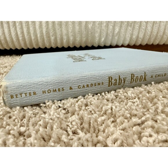 Vintage 1948 Better Home & Gardens Baby Book and Scrapbook Journal 5th Revision - Picture 2 of 9